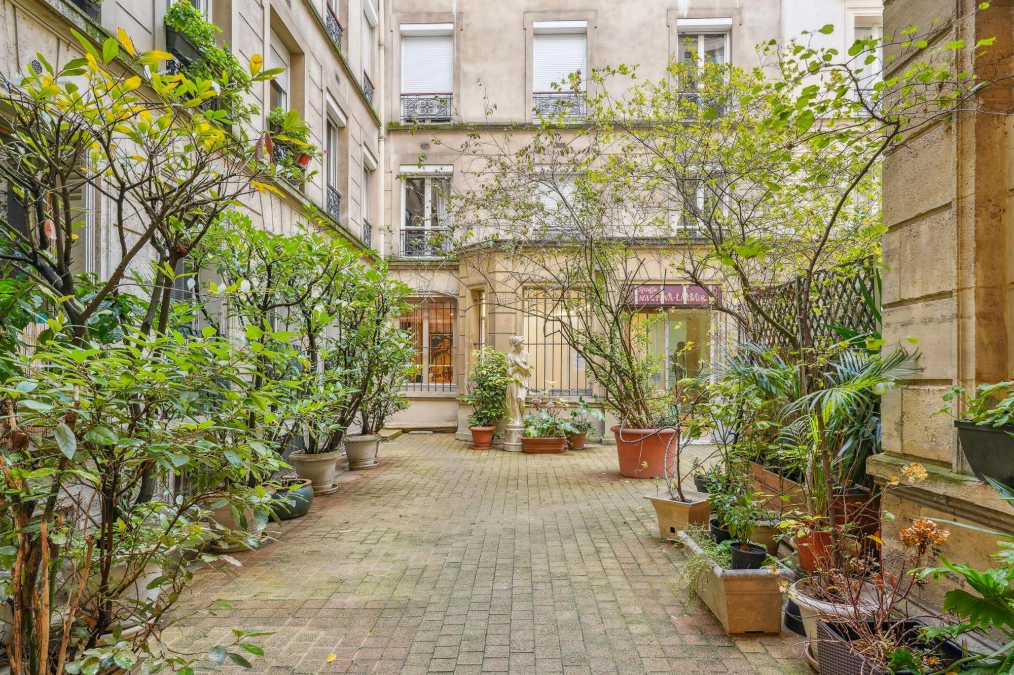 Appartamento Luxury La Tour Parigi